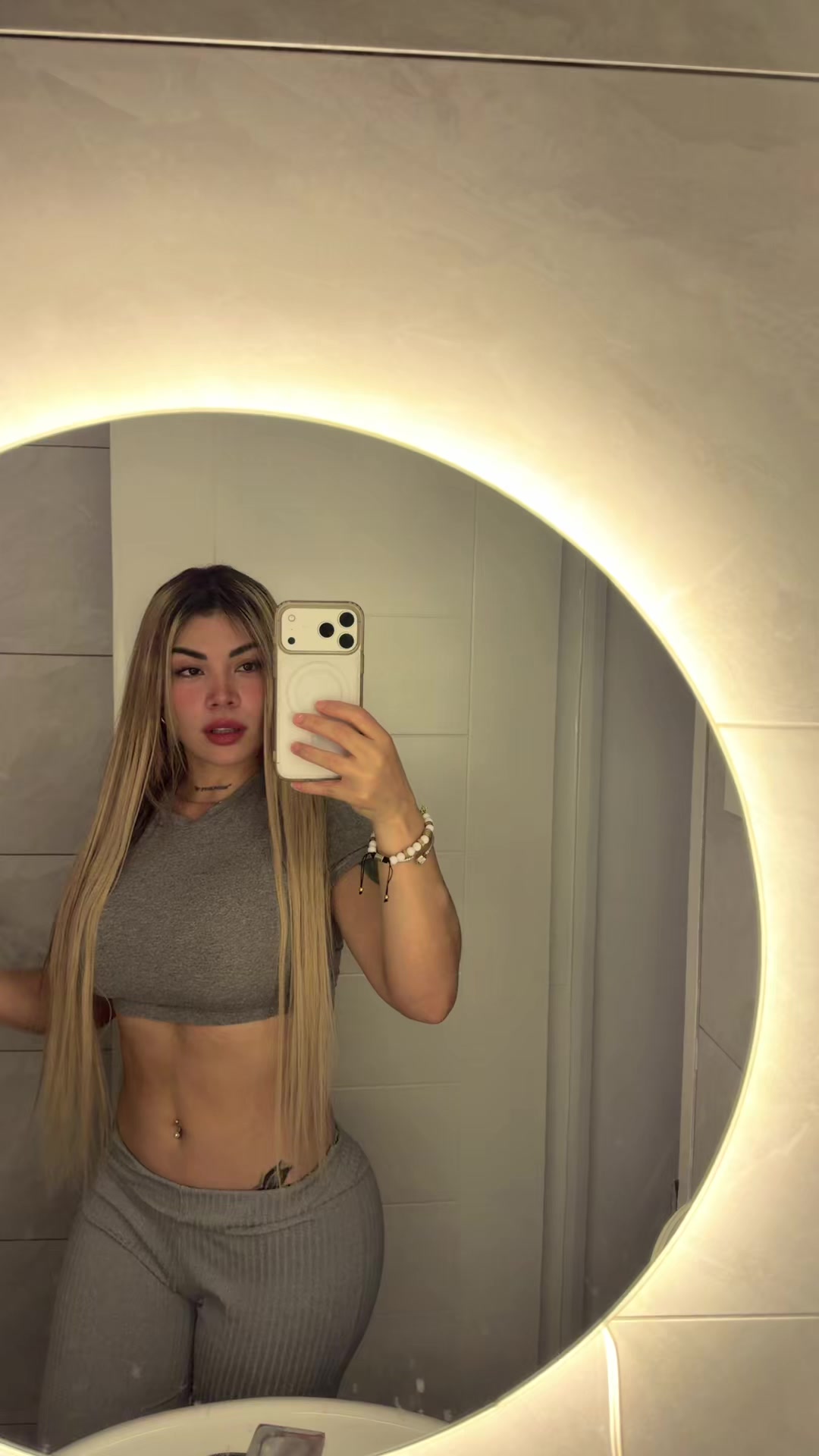 @Florlovei
