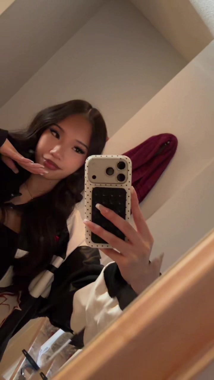 @Lunaa
