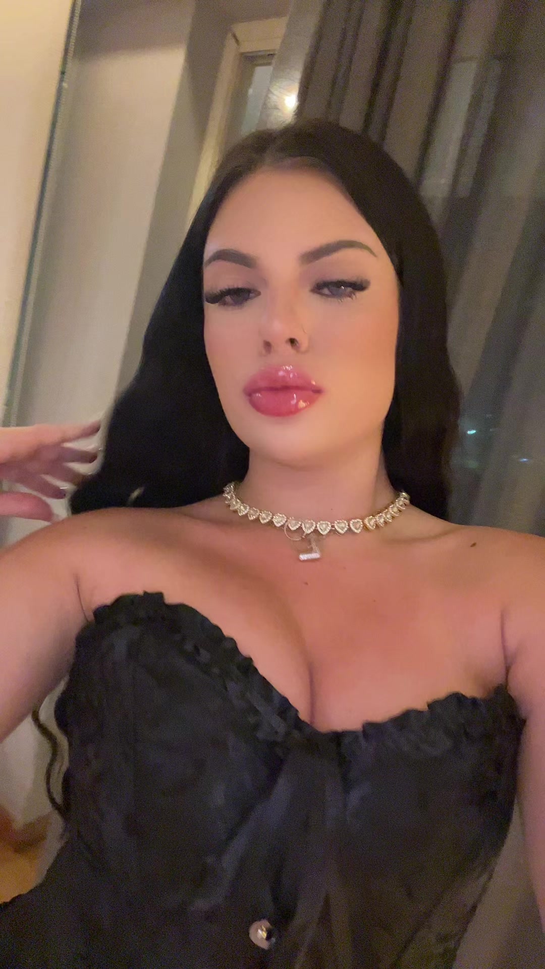 @Livia Amaral👸🏻