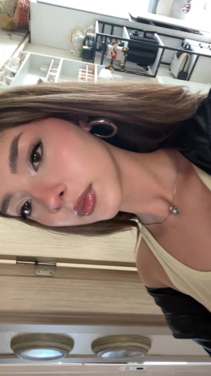 @i
