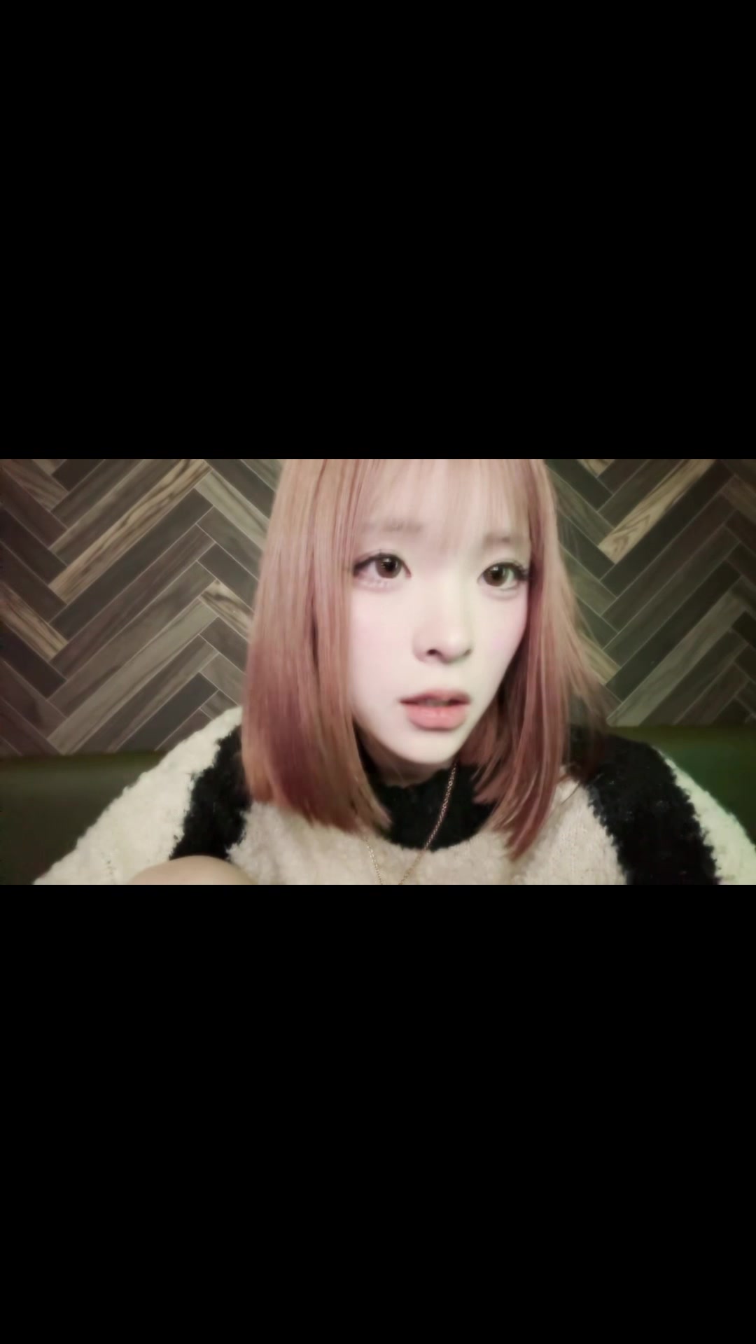 @リ