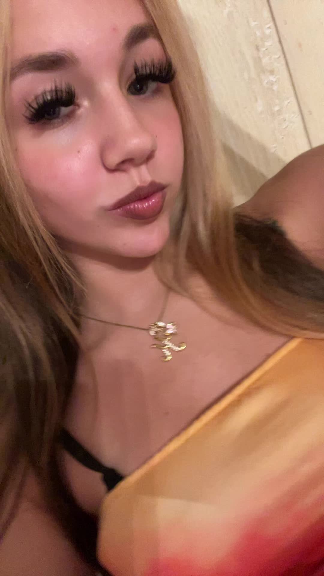 @twinkiedinkie8