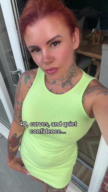 @pinklipslina