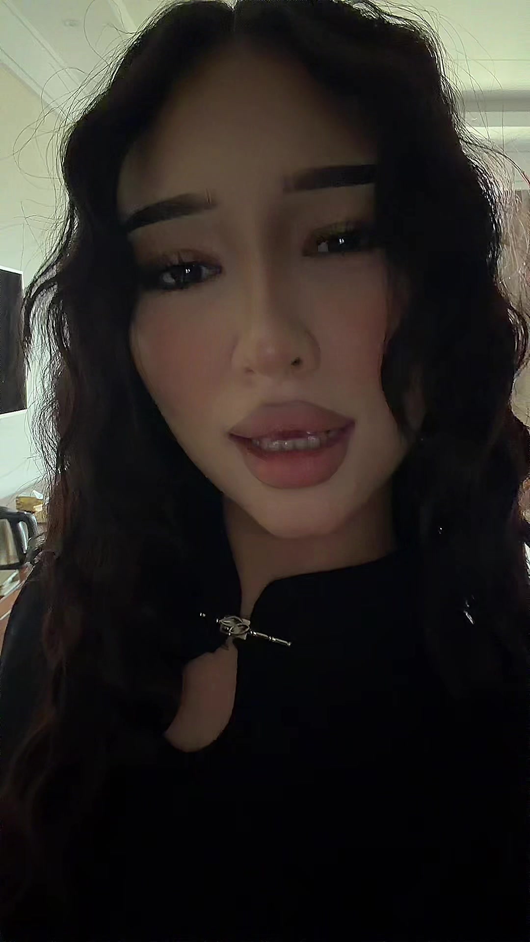 @moonay