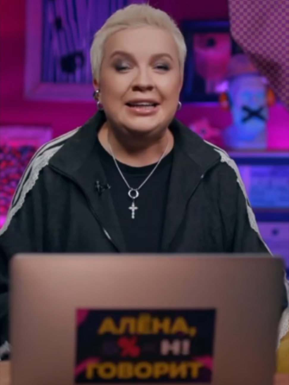 @Rus Showbiz
