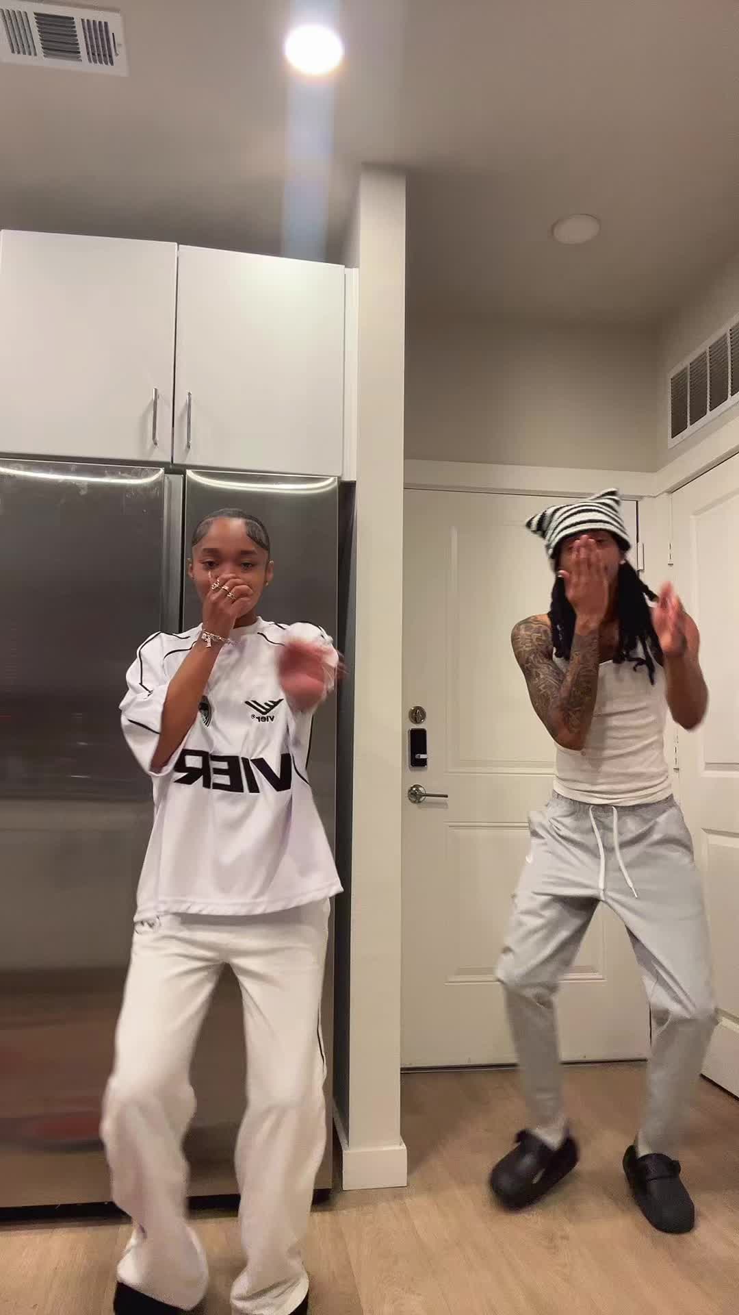@ChAsEy