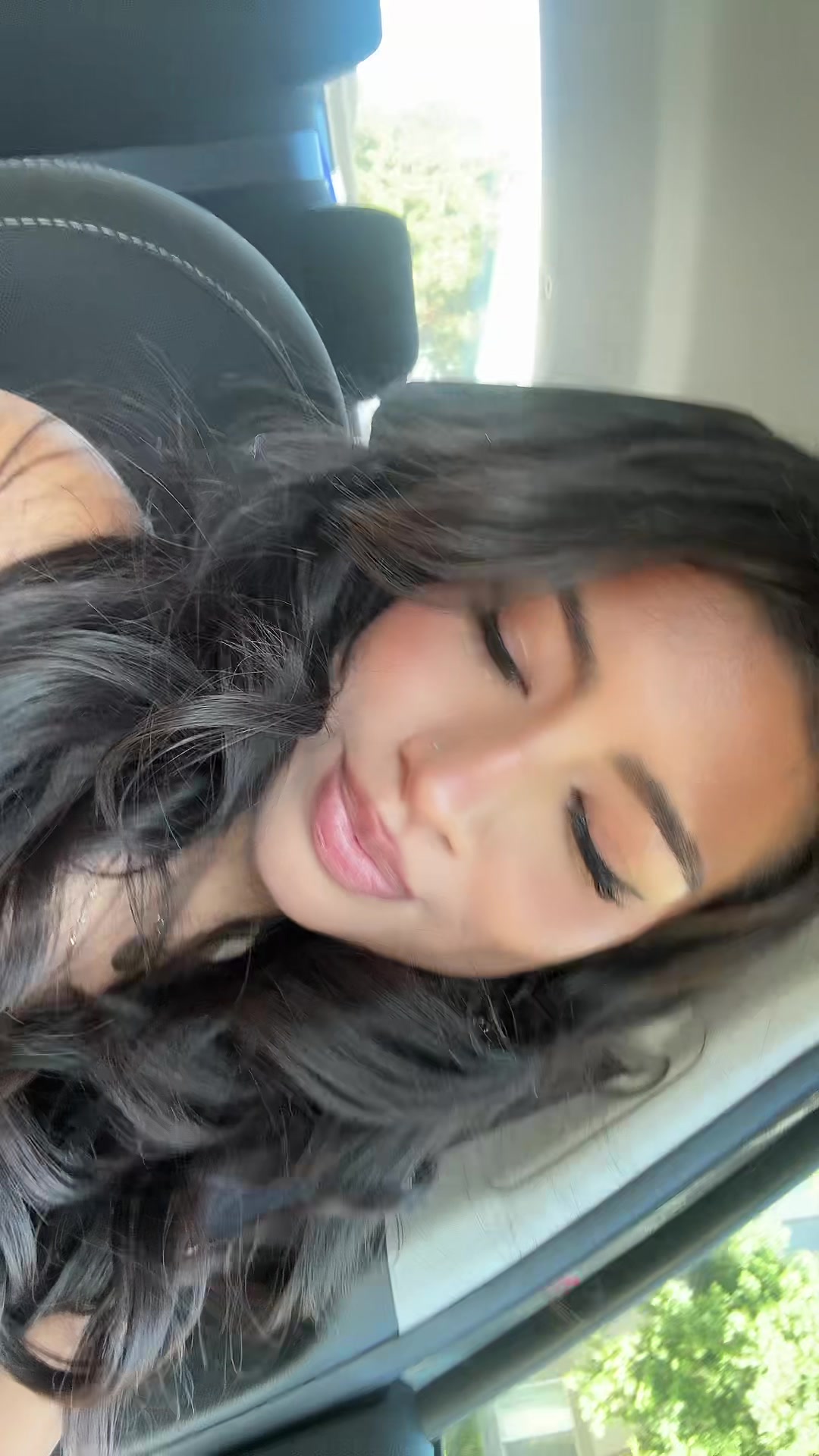 @sophieavril