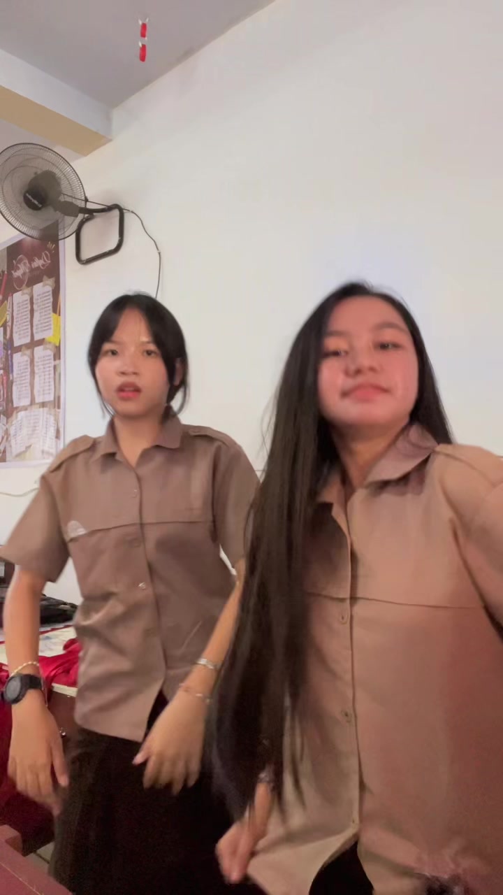@ 𝄢