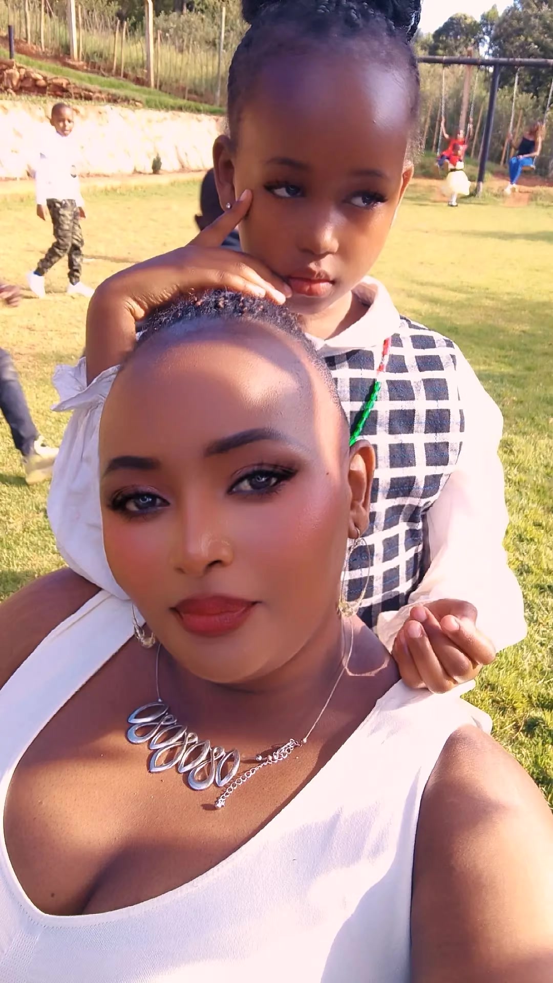 @𝗲𝘀𝘁𝗮_𝘁𝗵𝗲𝘀𝘁𝗮𝗿🎀🇰🇪