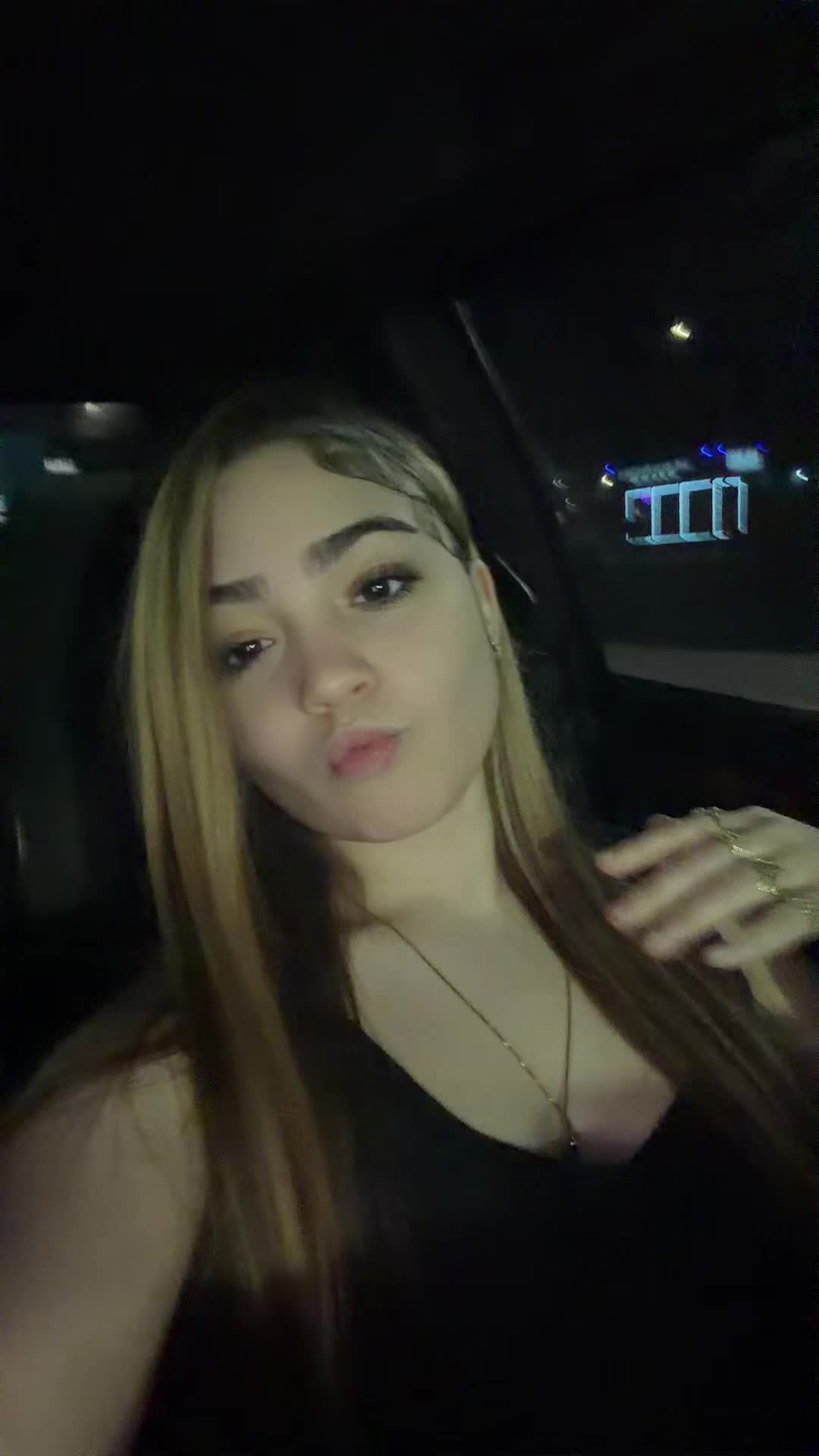 @2tuffbree