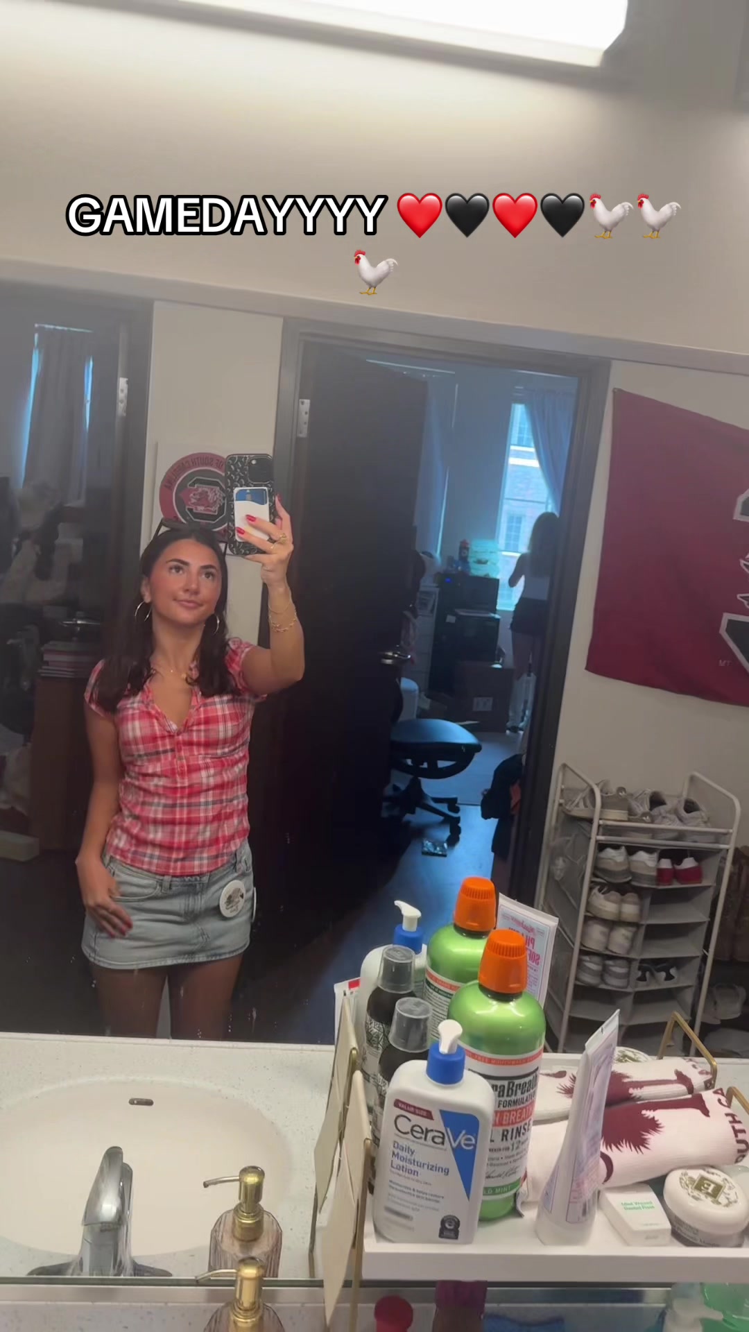 @mayalevinee