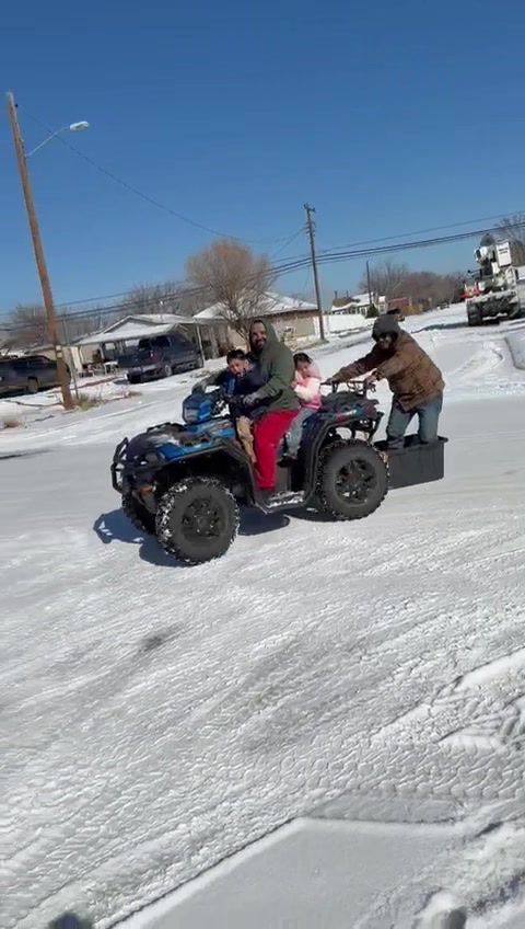 @Priscila✨