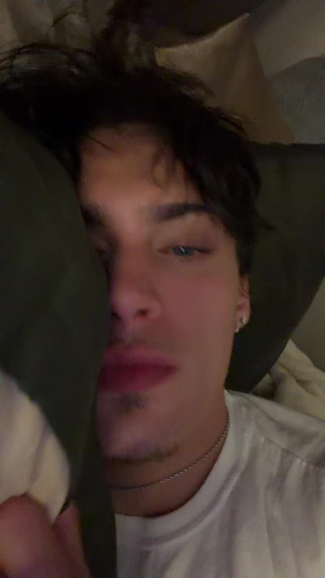 @AUS
