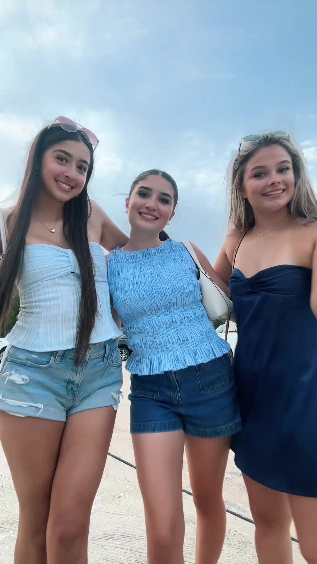 @AVA DUPONT