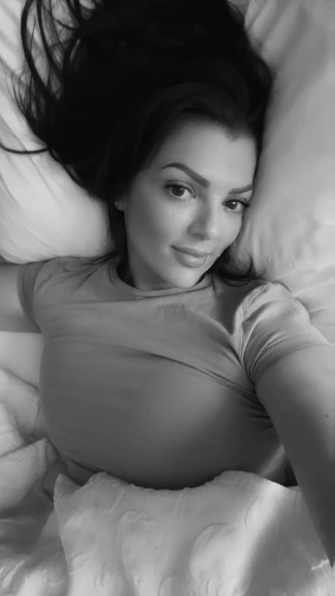 @rebeccanoel22