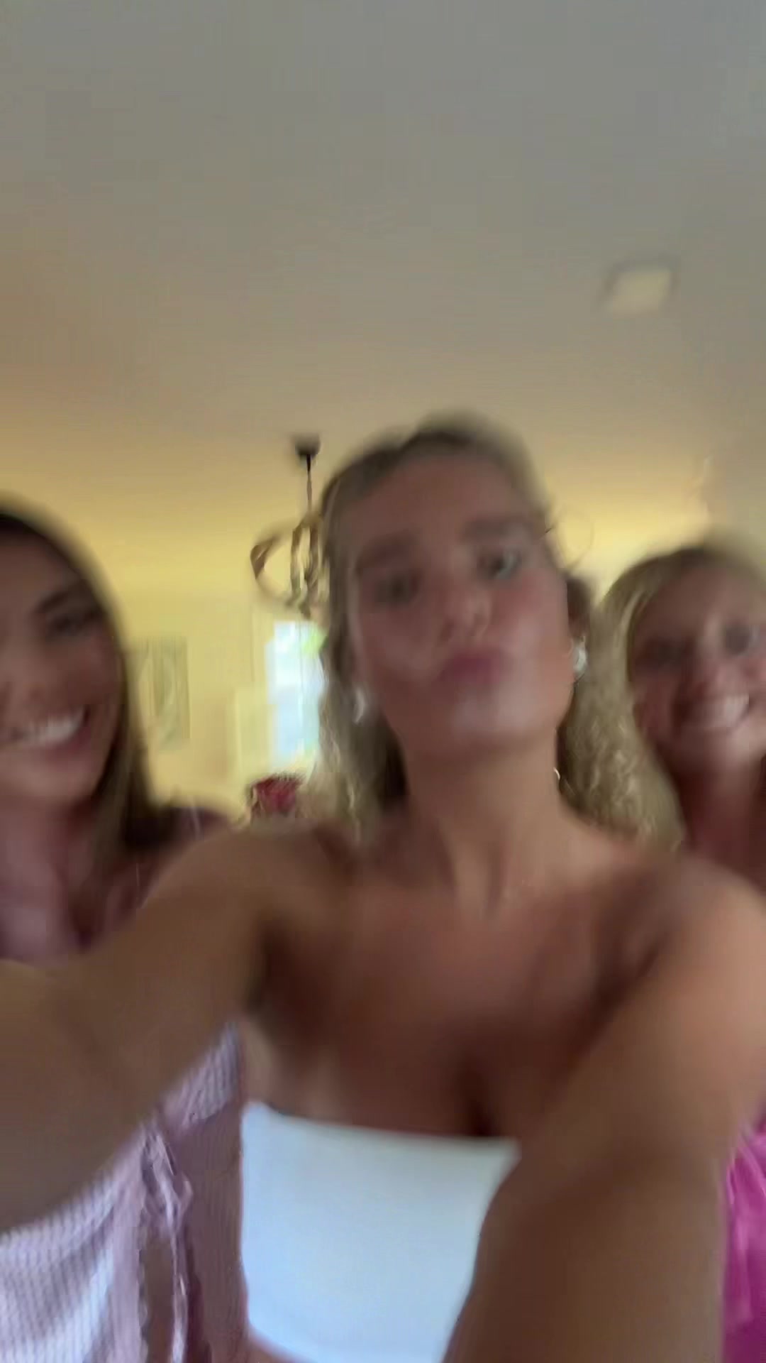 @Sophia