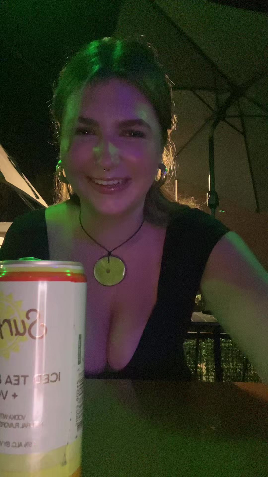 @bella