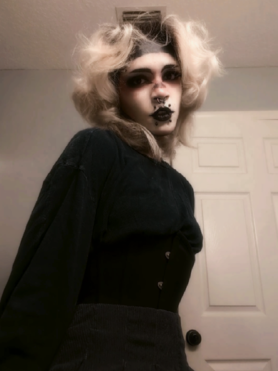 @𝔳𝔦𝔰🥀🖤