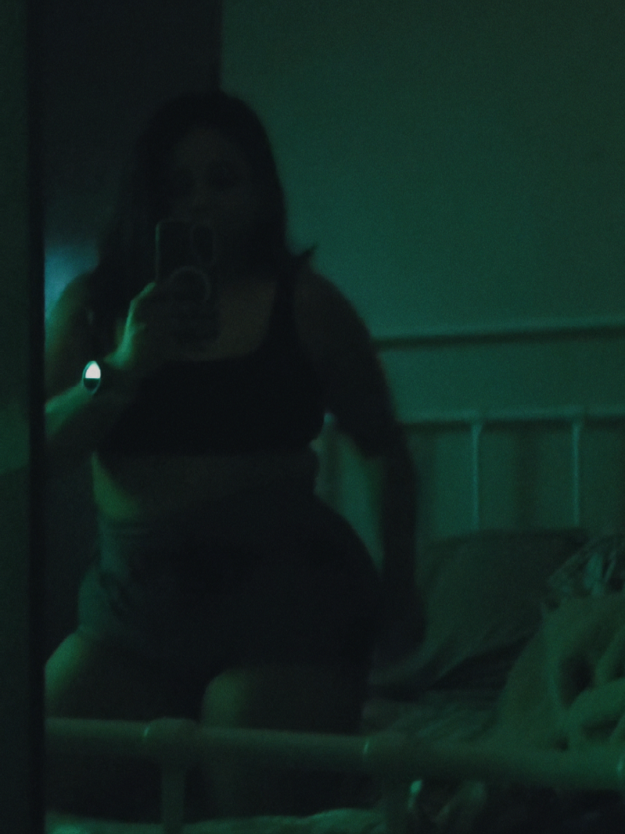 @JADE 🖤