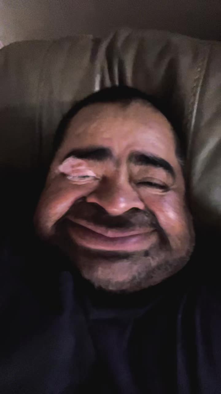 @José