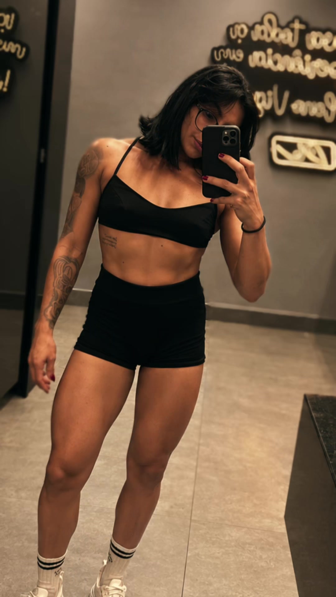 @lariFreitas
