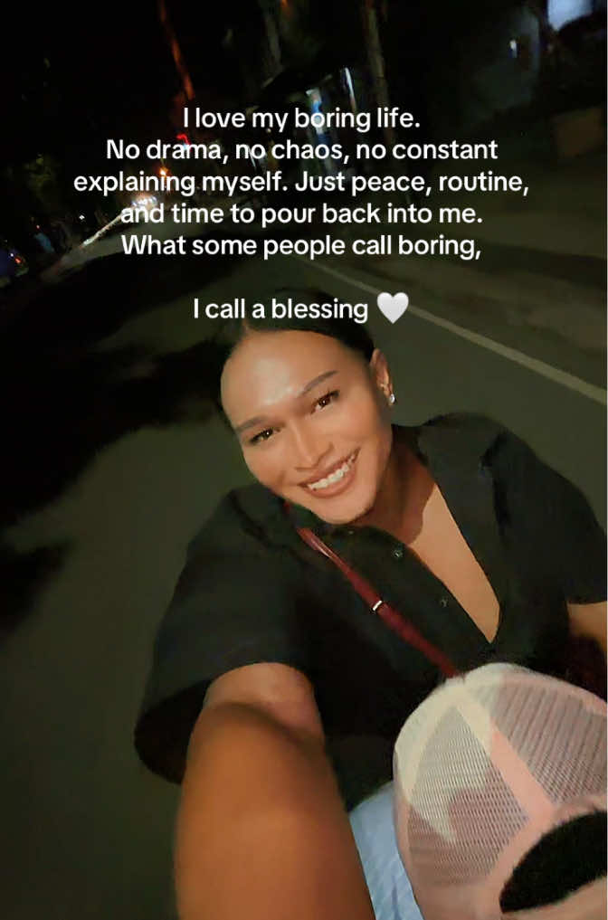 @juliahanan