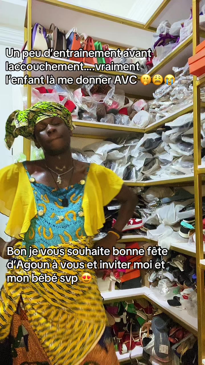 @M&Eacute;M&Eacute; JULIE L'INTERNATIONAL 🌊