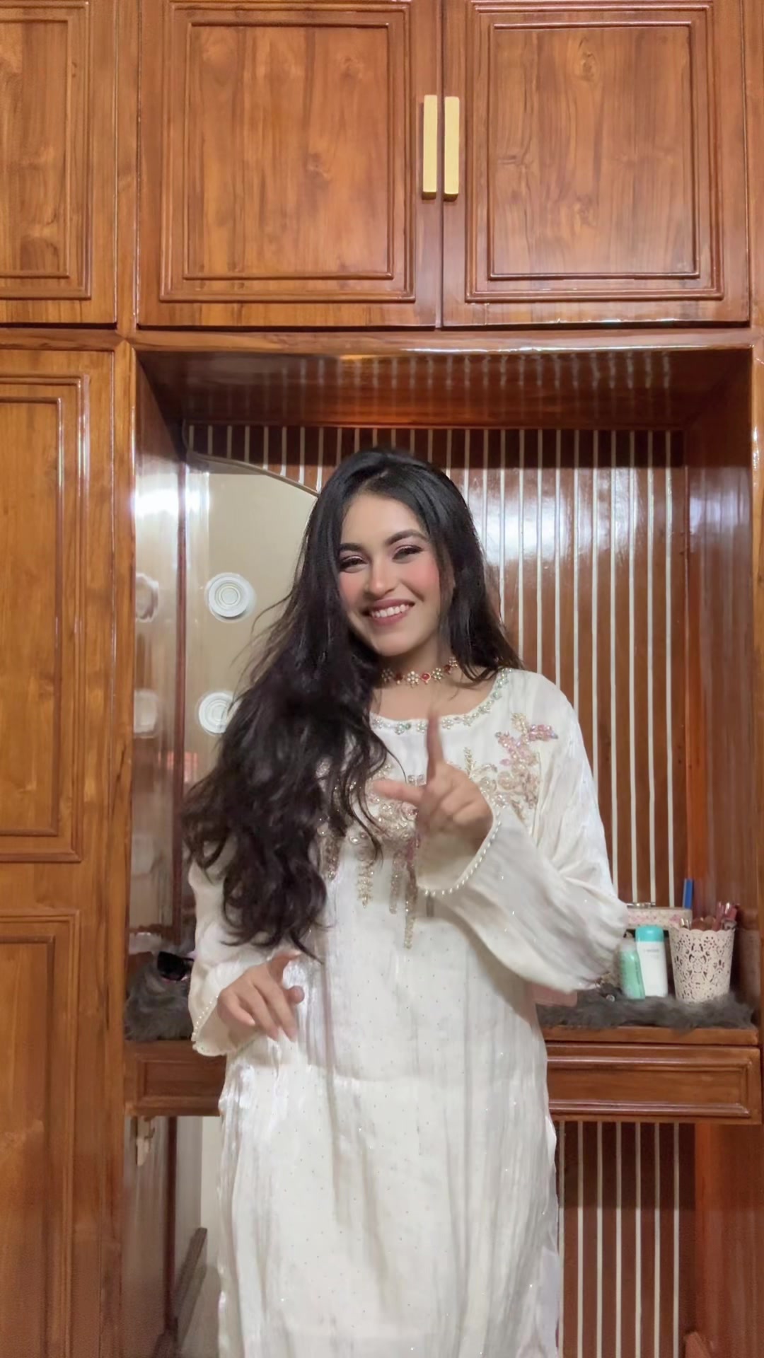 @NuSrat ShrEya