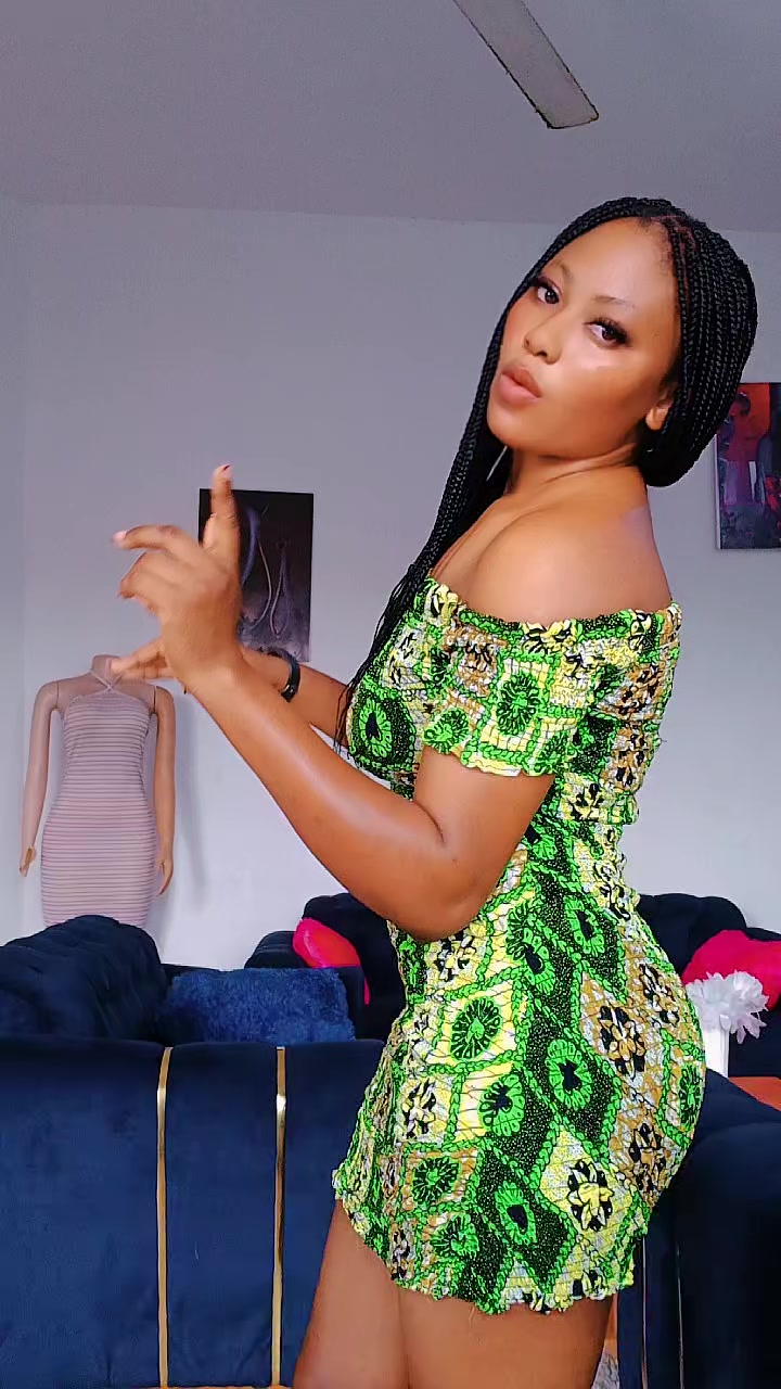 @twin_stella