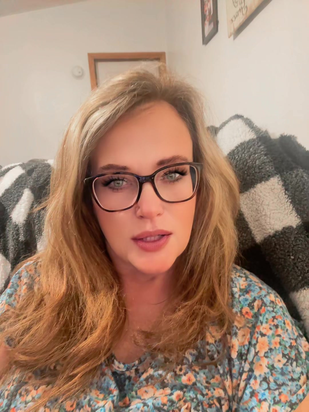 @MrsAngelaWV
