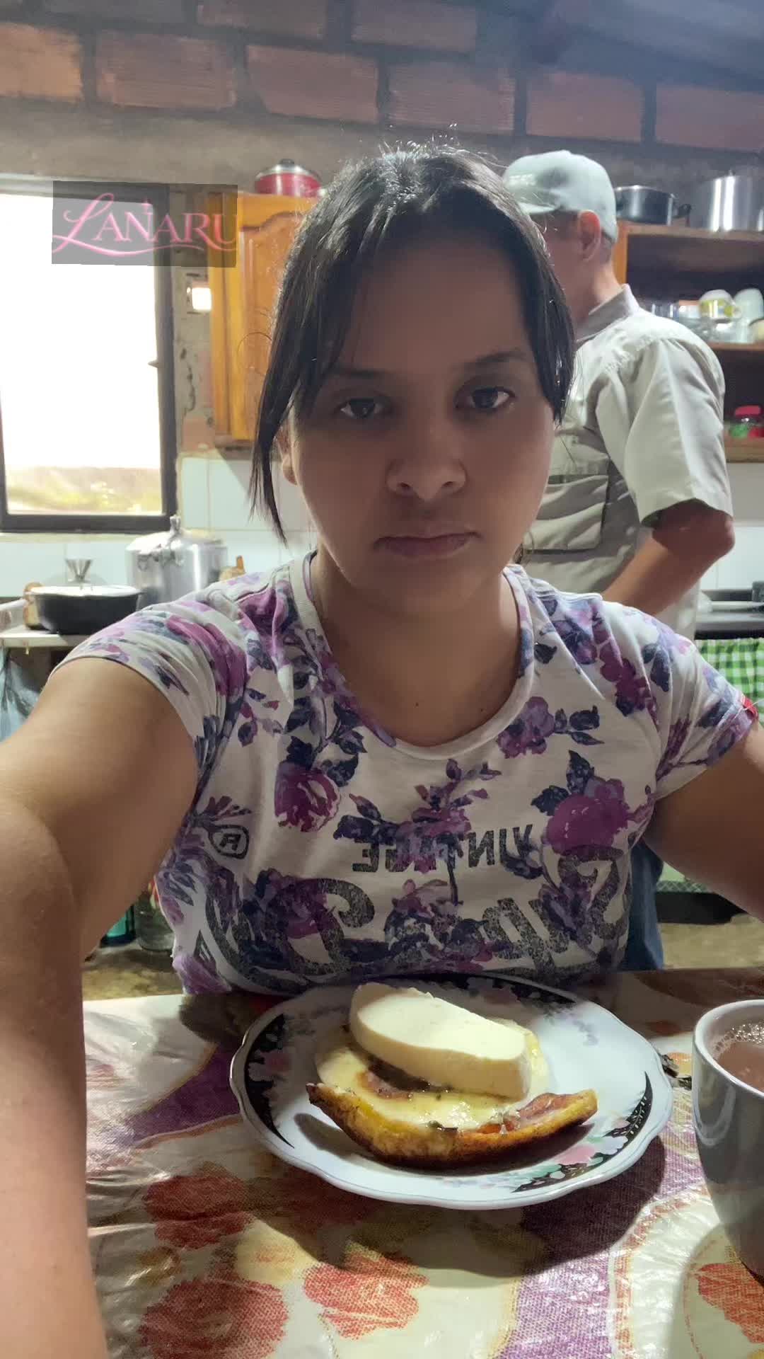 @𝗟𝗔𝗡𝗔𝗥𝗨 🫡💕