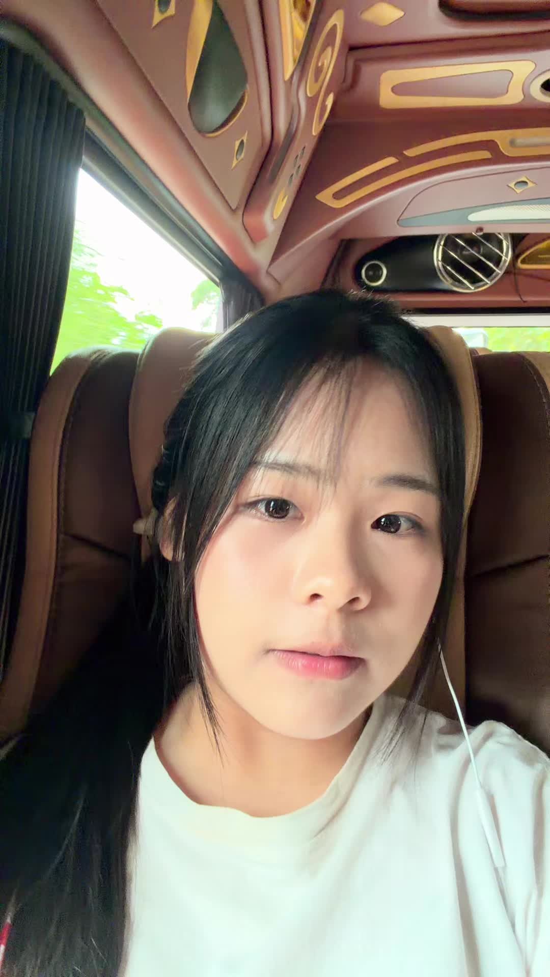 @หมวยเอ๋อ