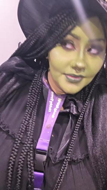 @TheQueerQueenofHalloween