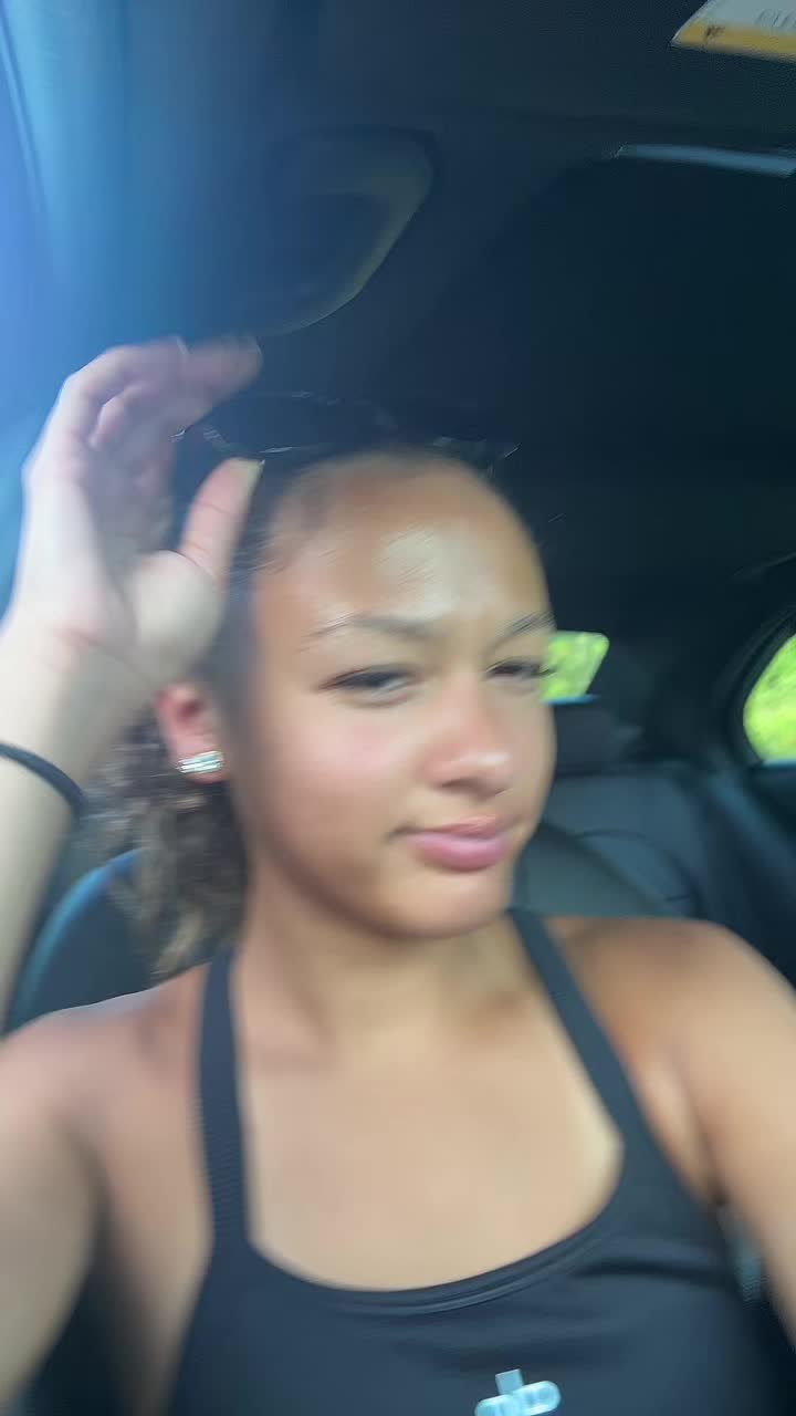 @ellianna nicoleau