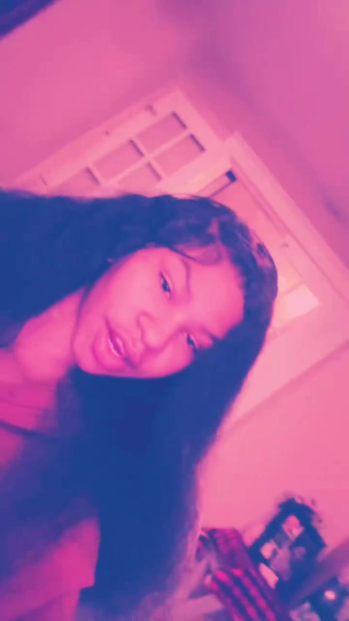 @niiiyaadanielle