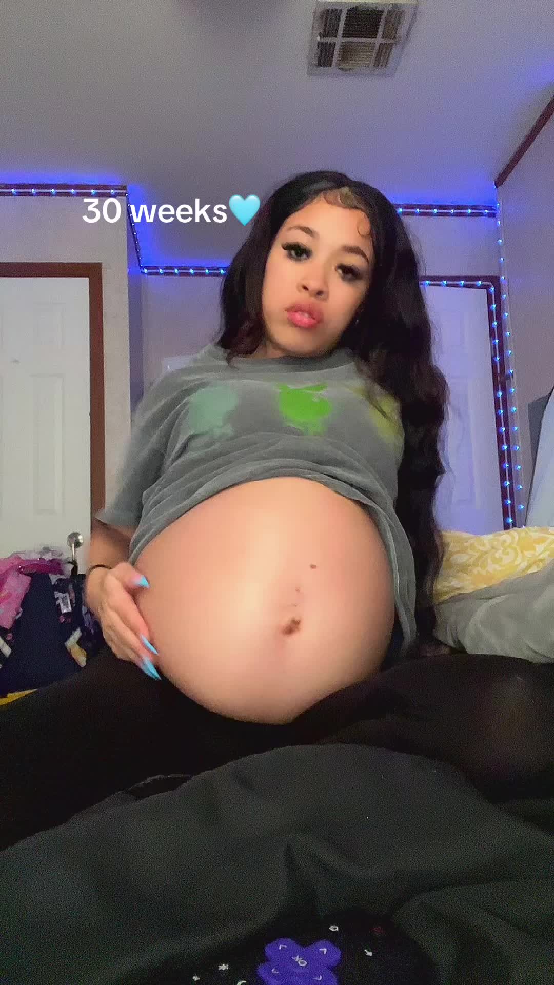 @yunglatinaa