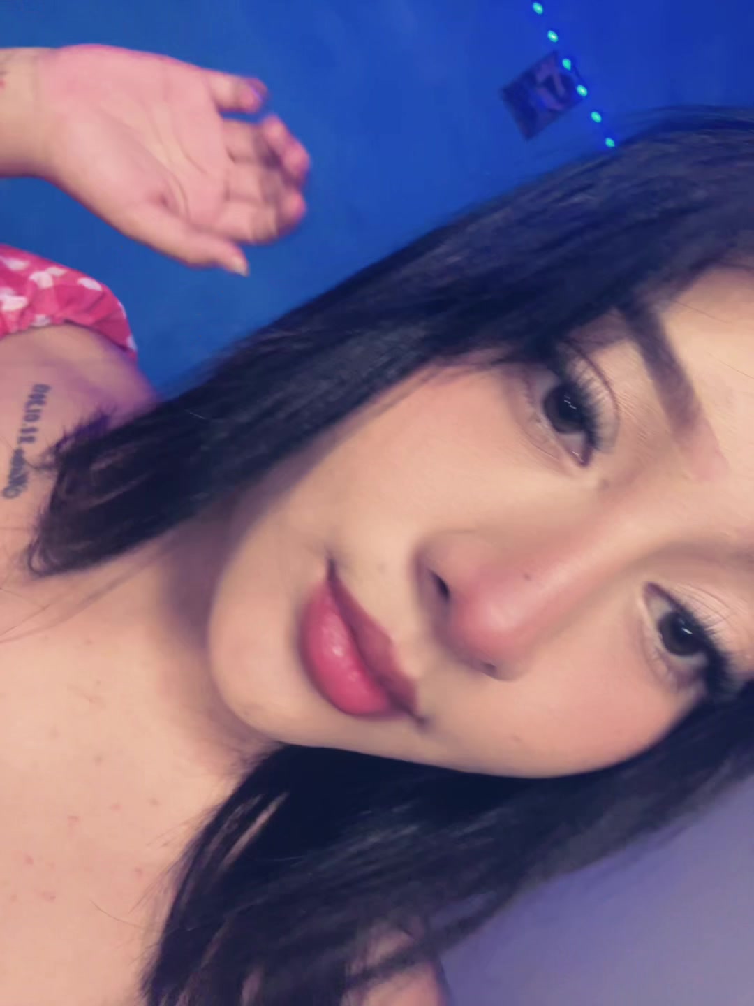 @Mariu_🦦