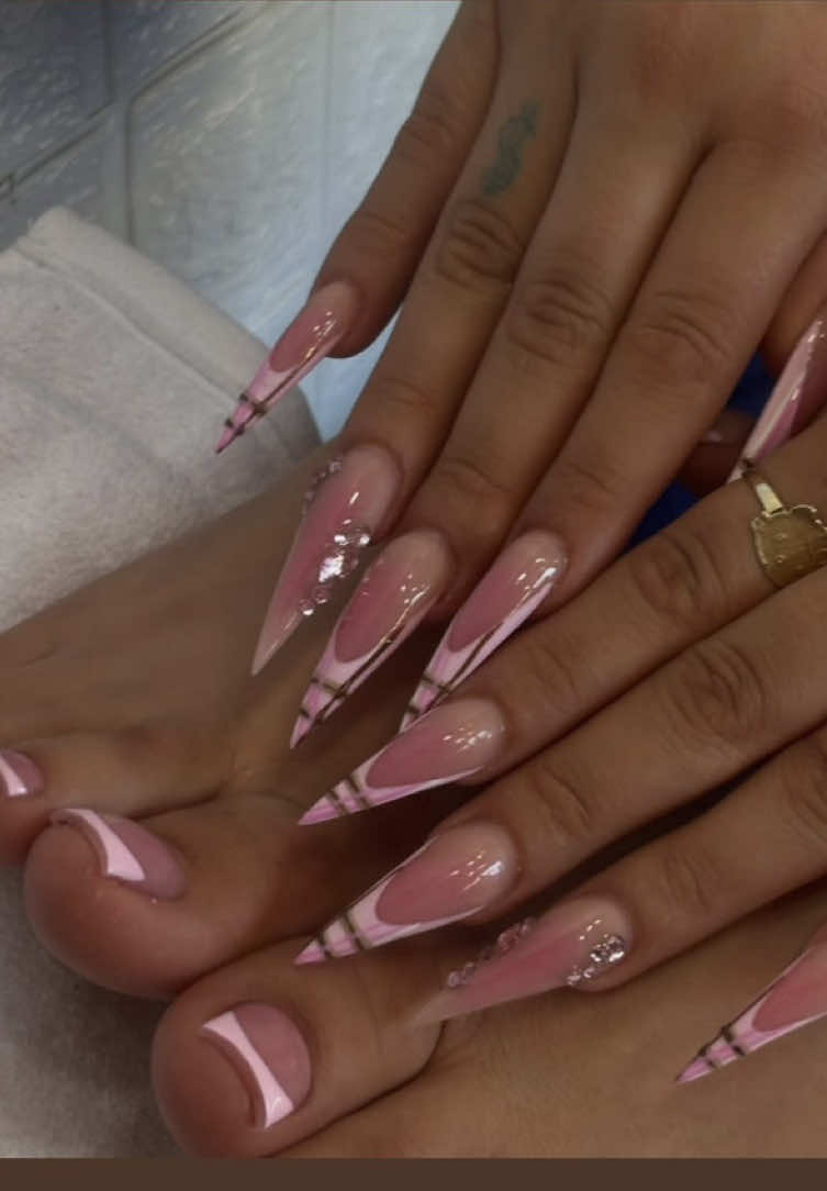 @Pretty In Nails
