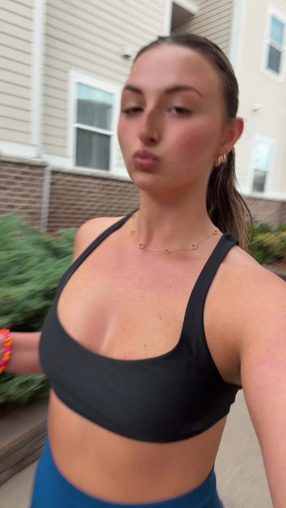 @addio💧