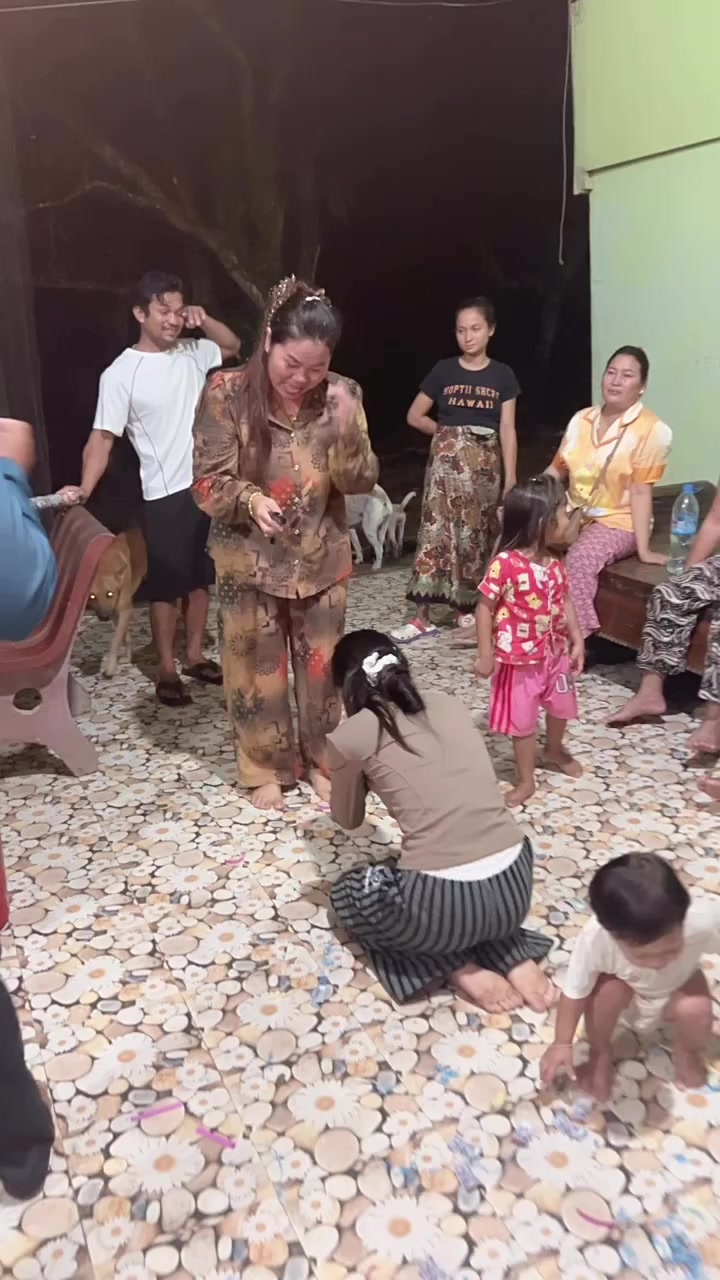 @Komjopek-