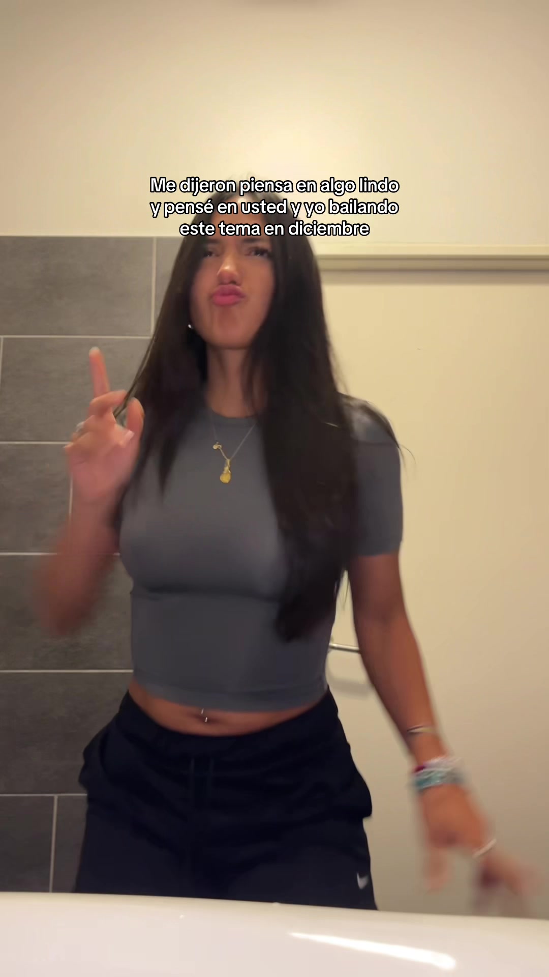 @EliZaaaaaaabeth