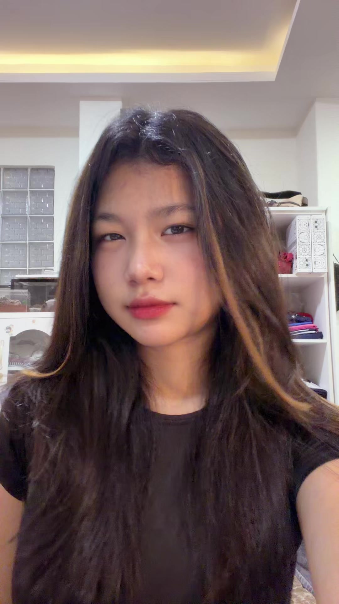 @Phyo-:/;”
