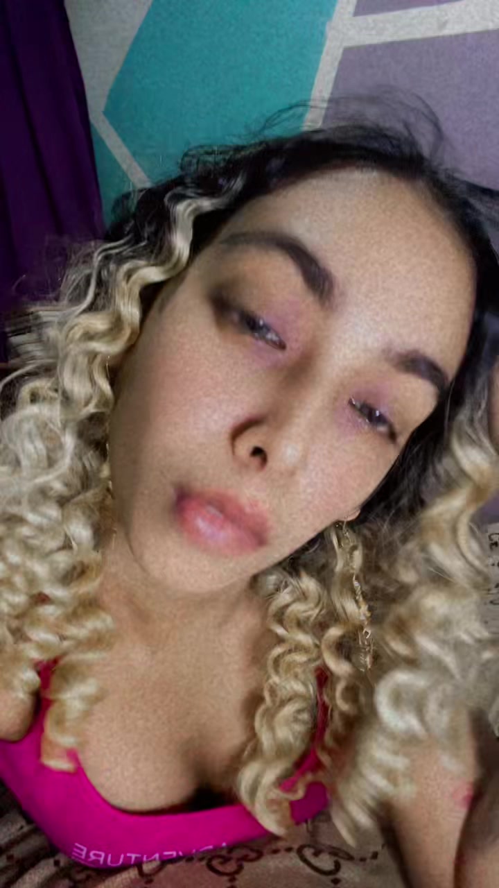 @Ella