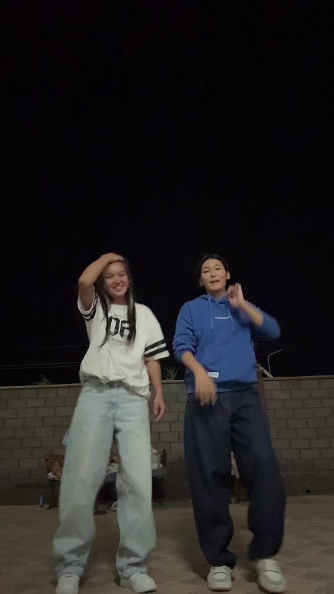 @Araika