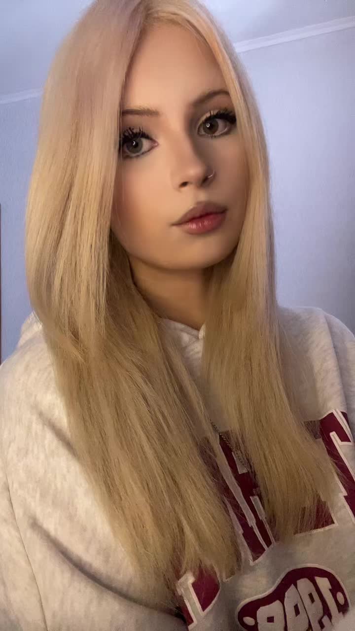 @ blondedoll