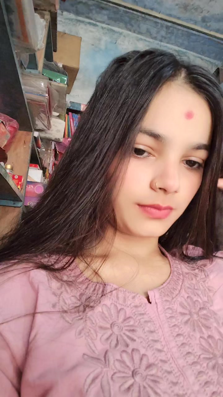 @👑✨ It's me Karishma ✨🦋