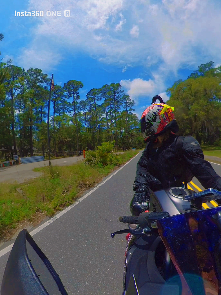 @🦿 Amanda 🏍