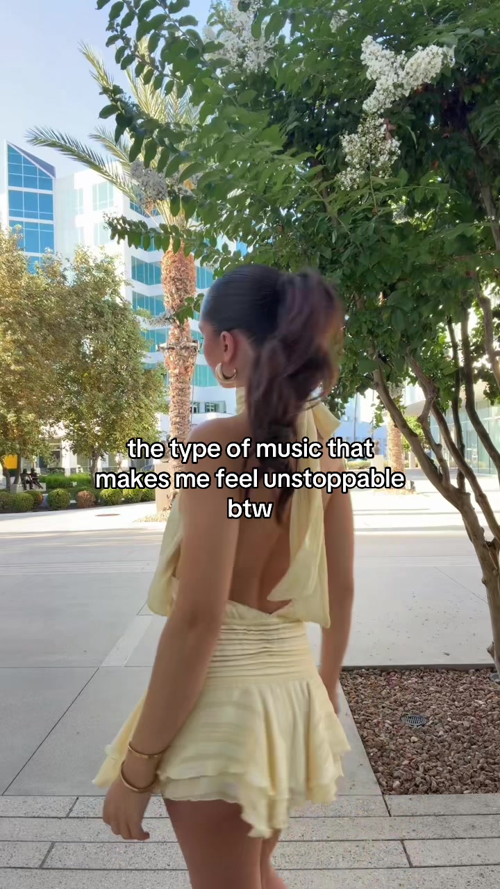 @EMILY TAYLOR