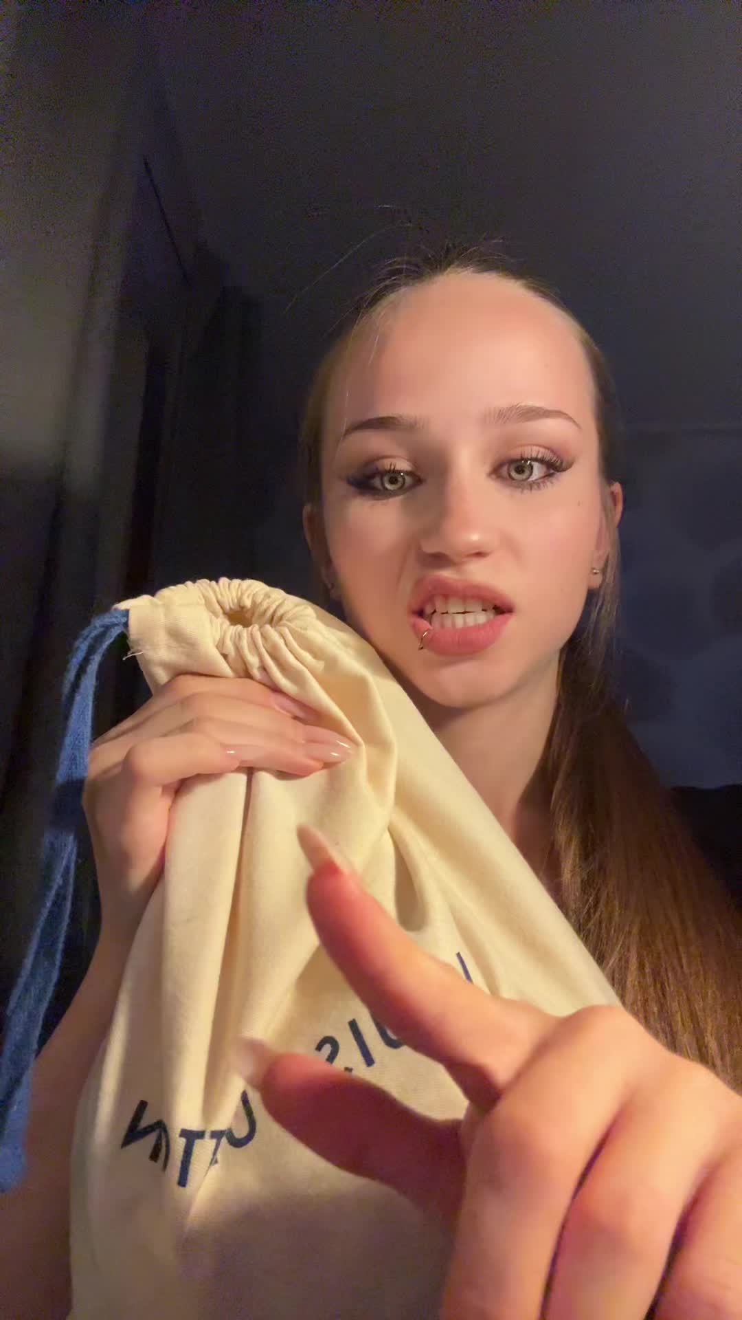 @ivana