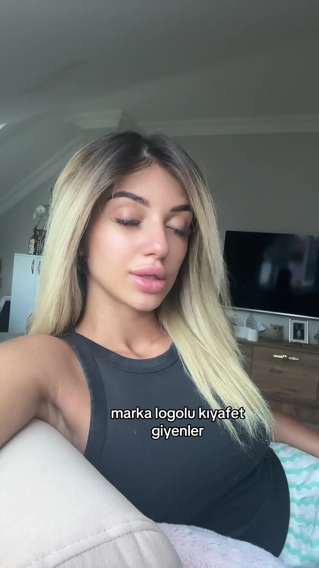 @Ela